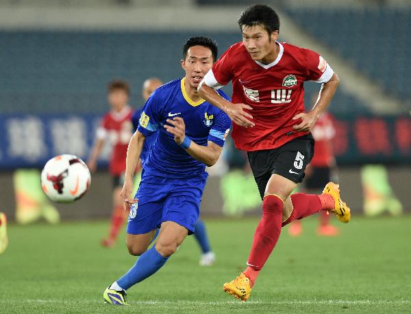 萨里：评价裁判只会让我被禁赛，冬窗转会传闻都是烟雾弹（萨里：一旦评论裁判就可能遭禁赛，冬窗转会传闻多是烟雾弹）