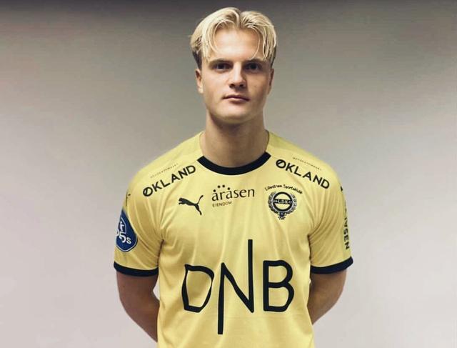 卡哇伊超勇5職業集結中,入遊參戰.笑然救世再登巔峰!（卡哇伊超勇五職同盟集結，開啟入遊之戰，笑然救世重返巔峰！）