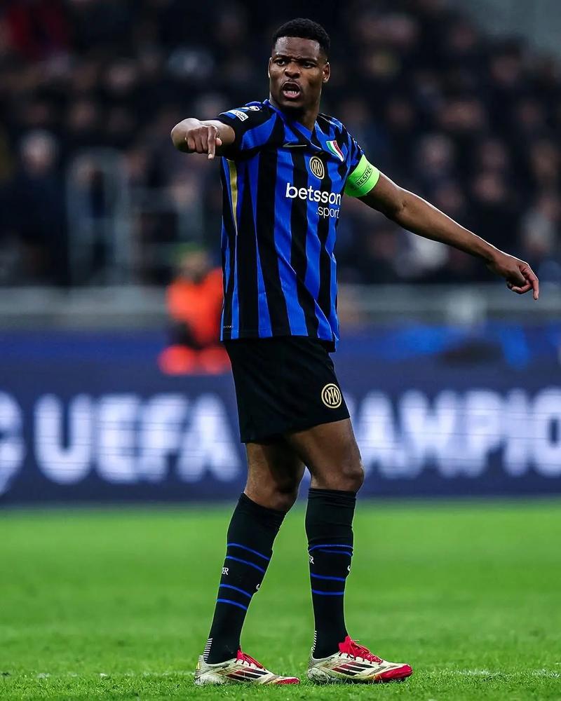 埃德森谈离开曼城：在生活和事业中迎接新的挑战真的很好