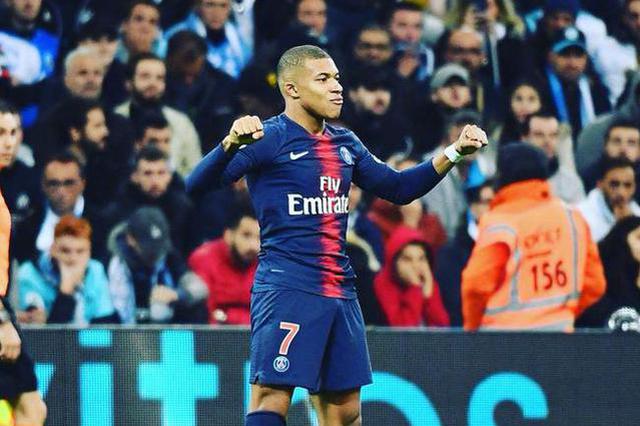 能传能射，姆巴佩是本赛季西甲首位3场比赛传射建功的球员（姆巴佩又传又射，成本赛季西甲首位三场比赛完成传射的球员）