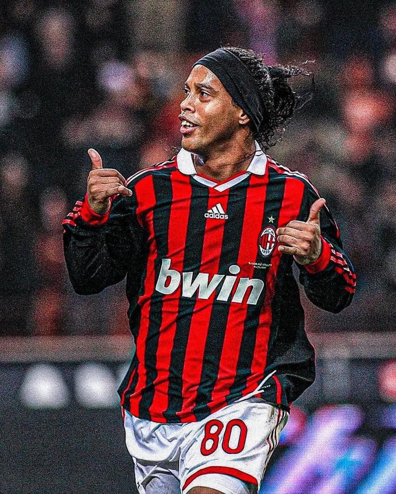 热刺街头绘制孙兴慜壁画迎接欧冠回归（热刺以孙兴慜街头壁画迎接欧冠重返）