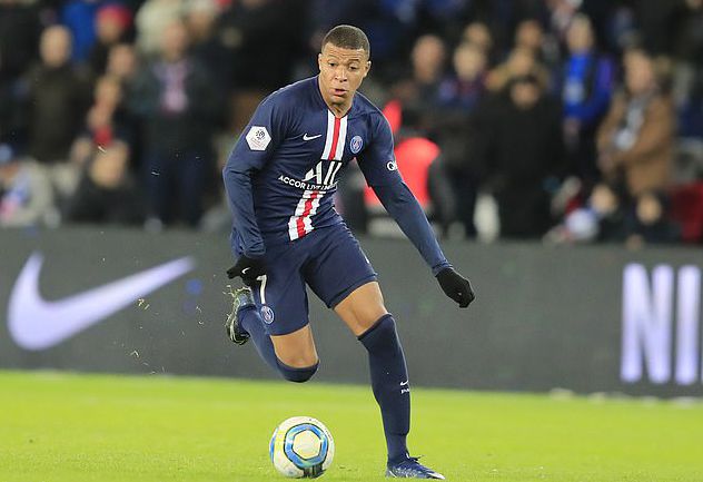 世欧预半场：阿克利乌什斩获国家队首球，法国3-1阿塞拜疆（世欧预半场战报：阿克利乌什收获国家队处子球，法国暂3-1领先阿塞拜疆）