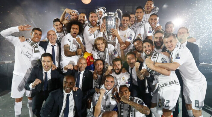 足球中超发布赛程海报，视觉效果炸裂