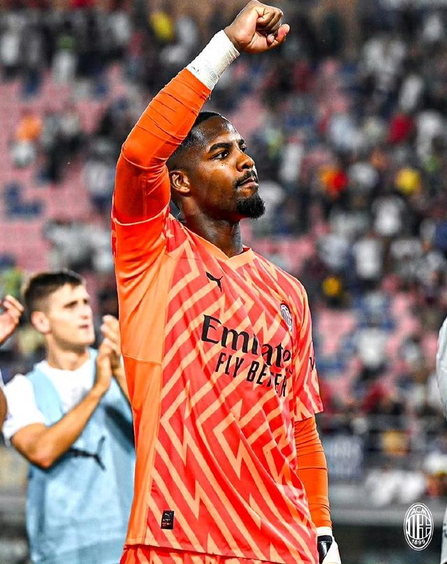 欧冠战报：孔德双响，克瑙夫破门，巴塞罗那2-1法兰克福