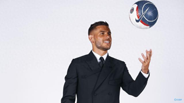 4球7助！B费本赛季英超制造11粒进球，仅次于哈兰德（B费英超本季已参与11球（4球7助），进攻贡献仅次于哈兰德）