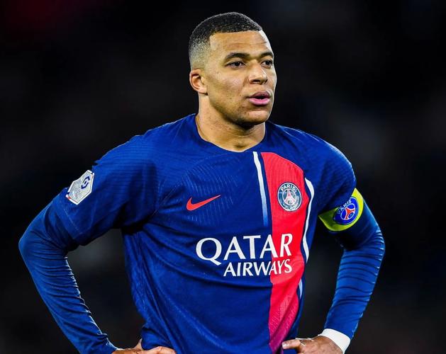 关于尤尔曼德的勒沃库森：1、核心阵型为4-2-3...