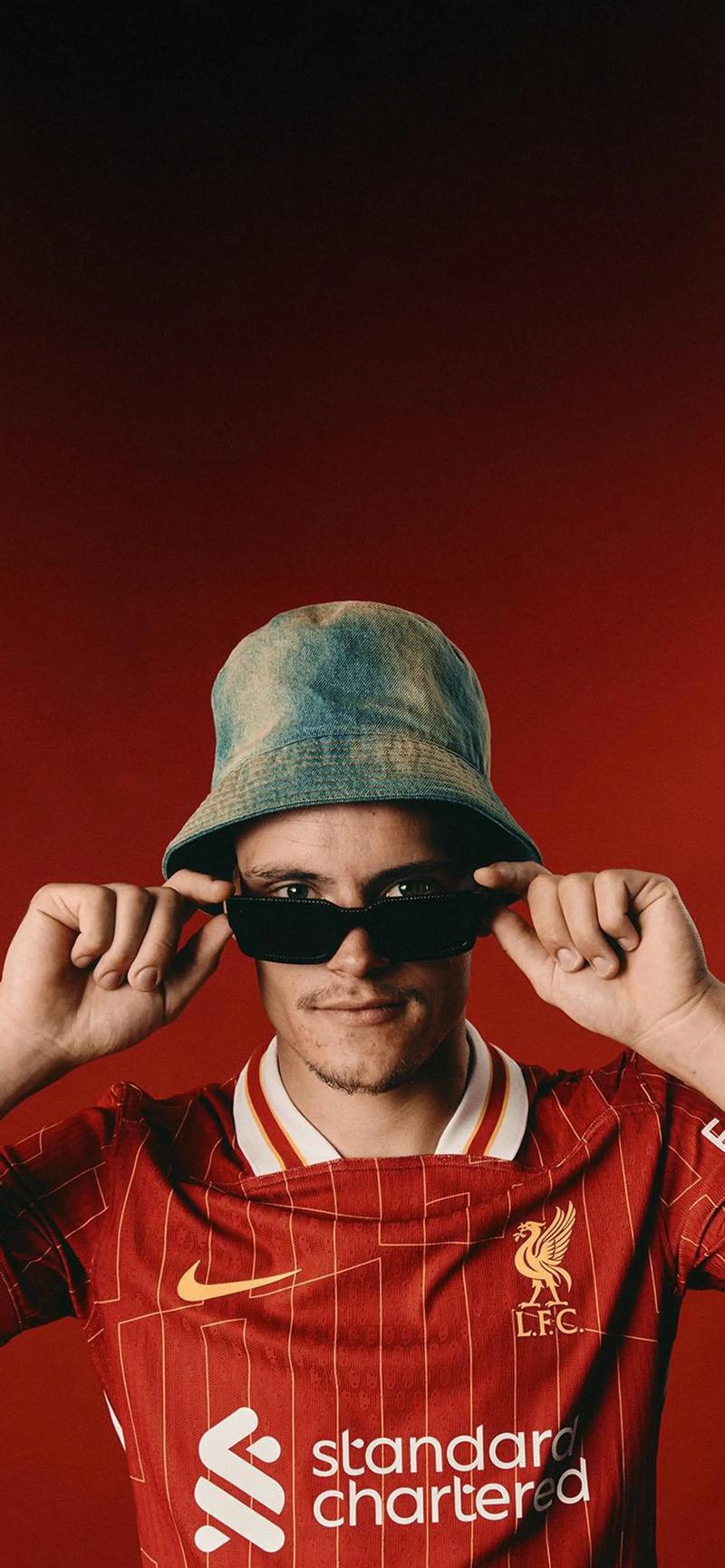 禁区爆射破门，39岁胡尔克达成生涯500球里程碑